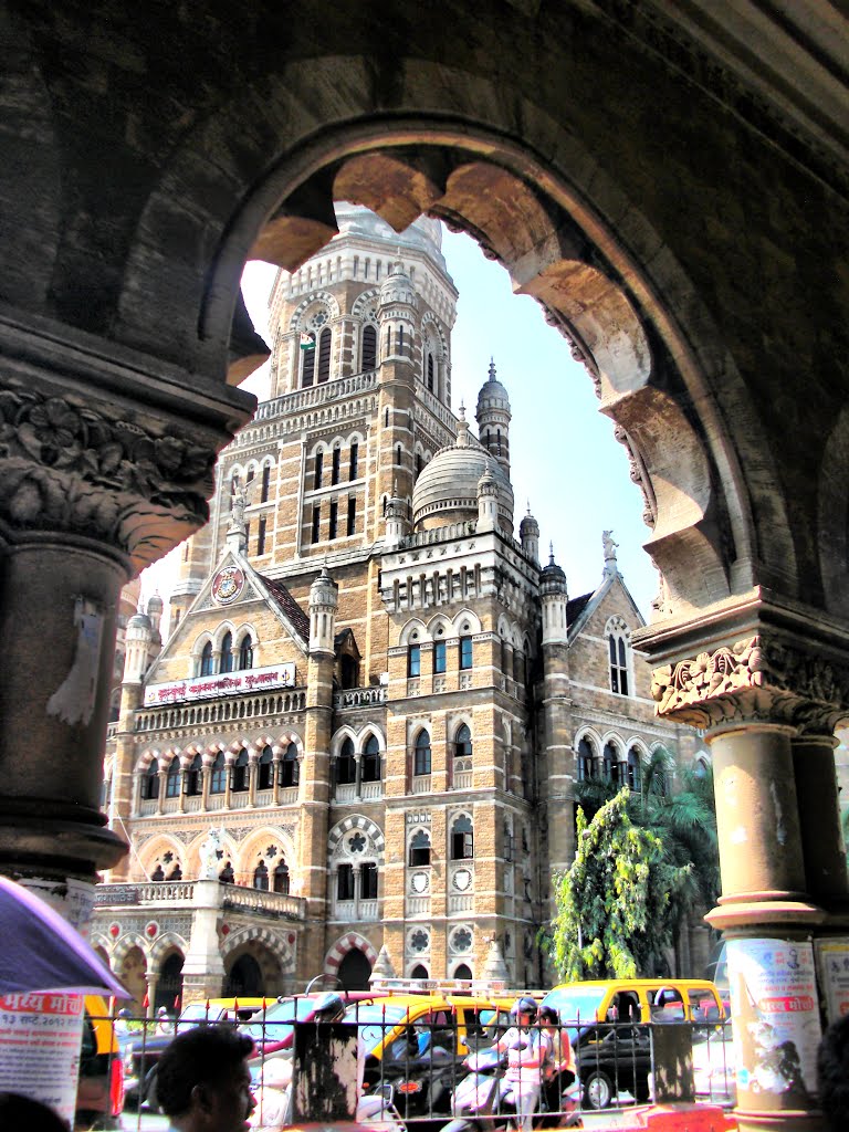Mumbai Municipal corporation building,view from Victoria terminus, Бомбей