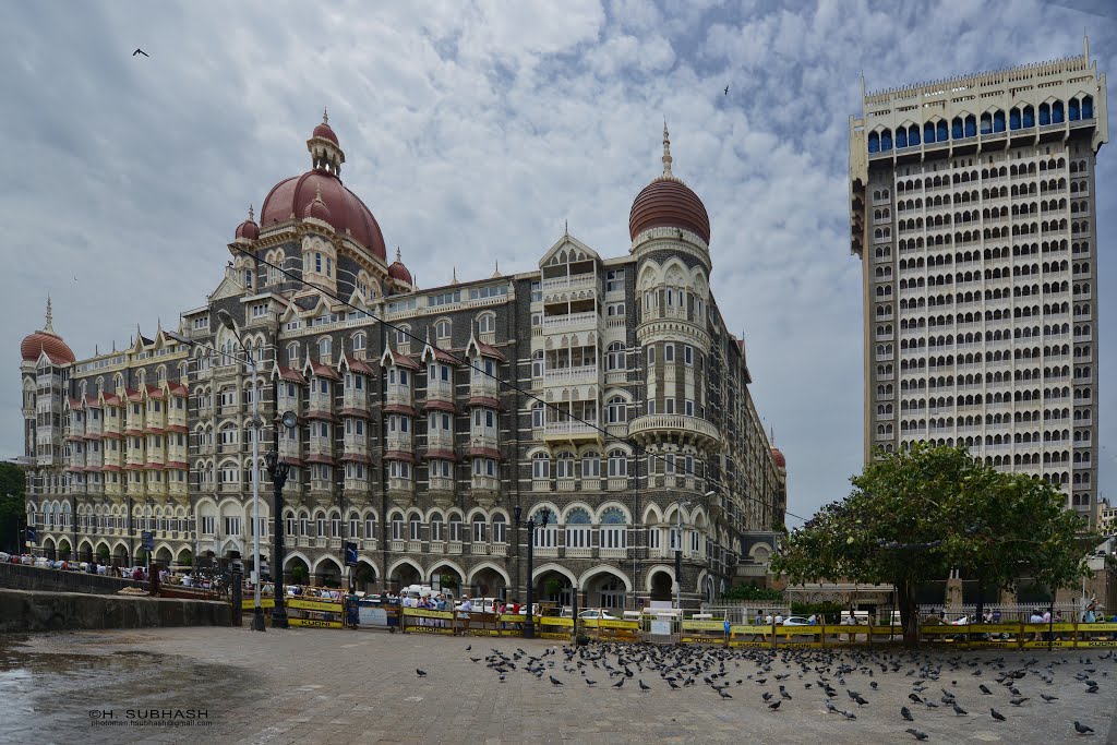 The Taj Mahal Palace Hotel Mumbai. by H. Subhash, Бомбей