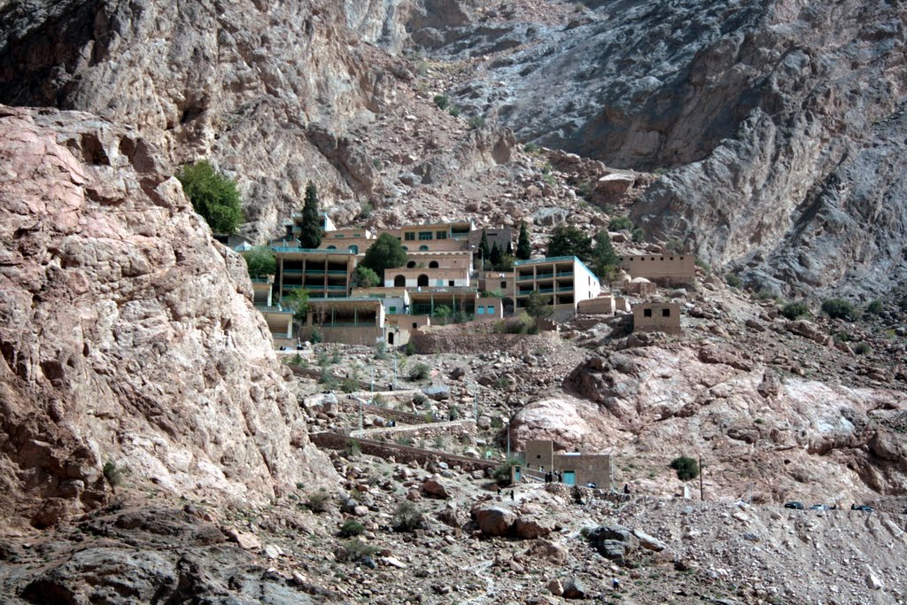 Check-O-Check * Zoroastrians pilgrim site*, view from downhill., Марагех
