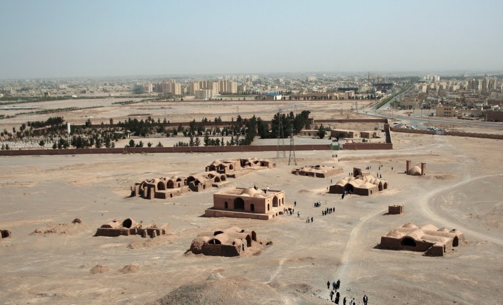 Zoroastrians Cementry in Yazd, Марагех