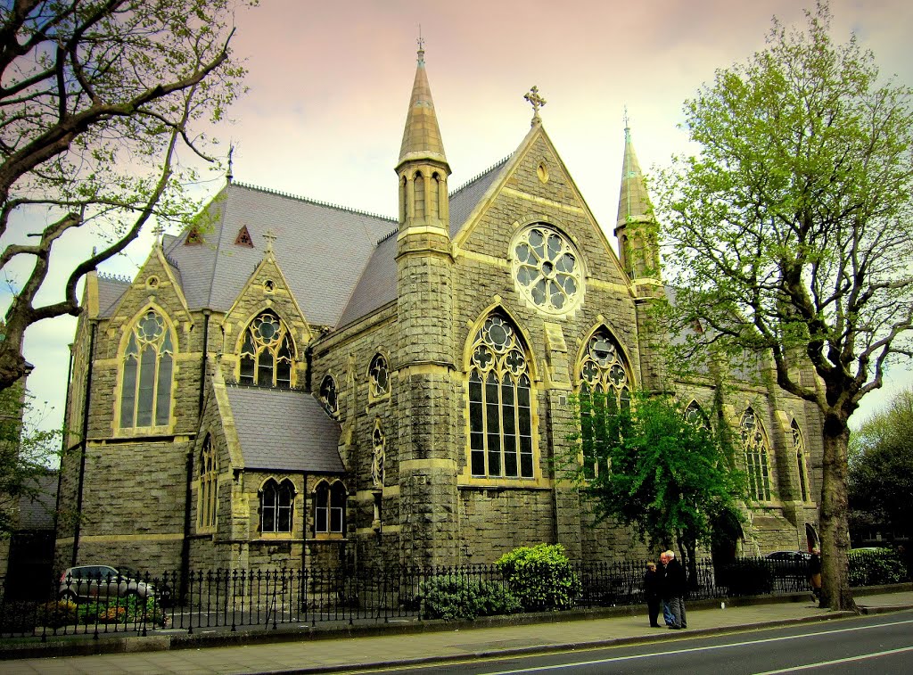 Saint Kevins Church in Dublin, Дан-Логер
