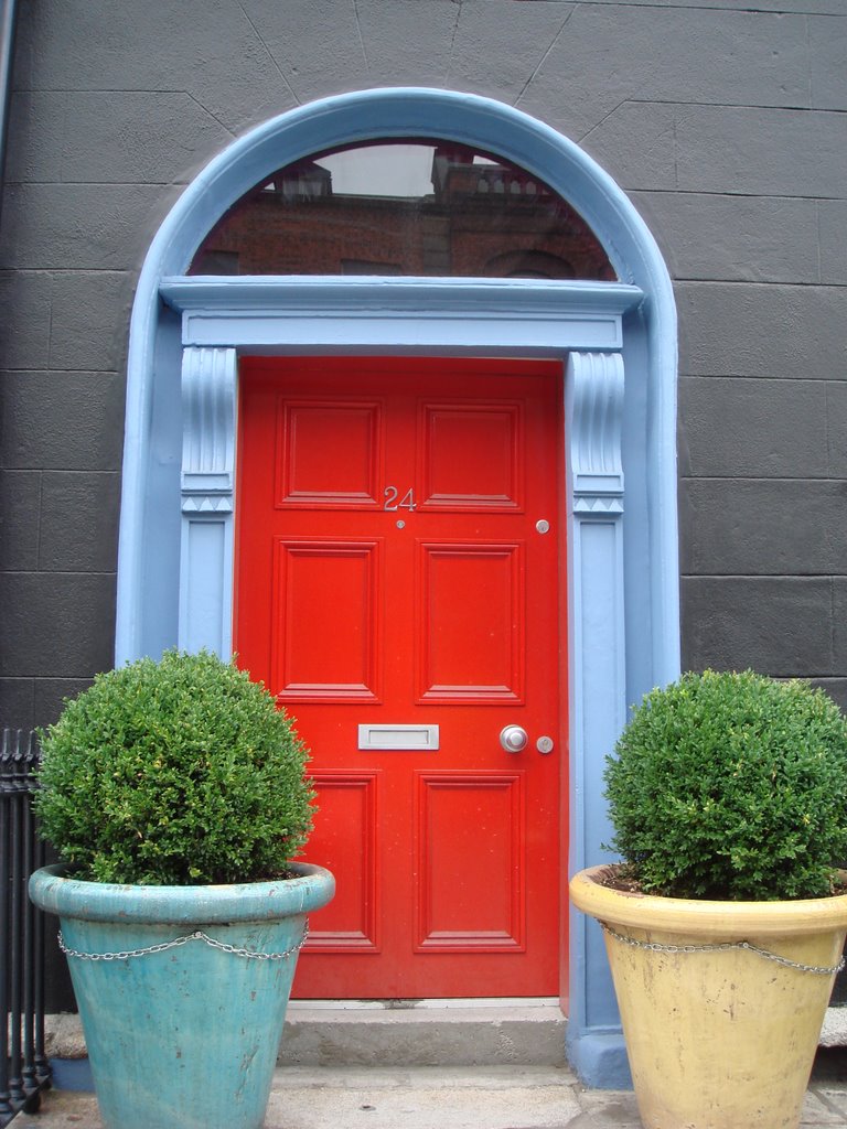 tipico ingresso di una casa a Dublino, Дан-Логер