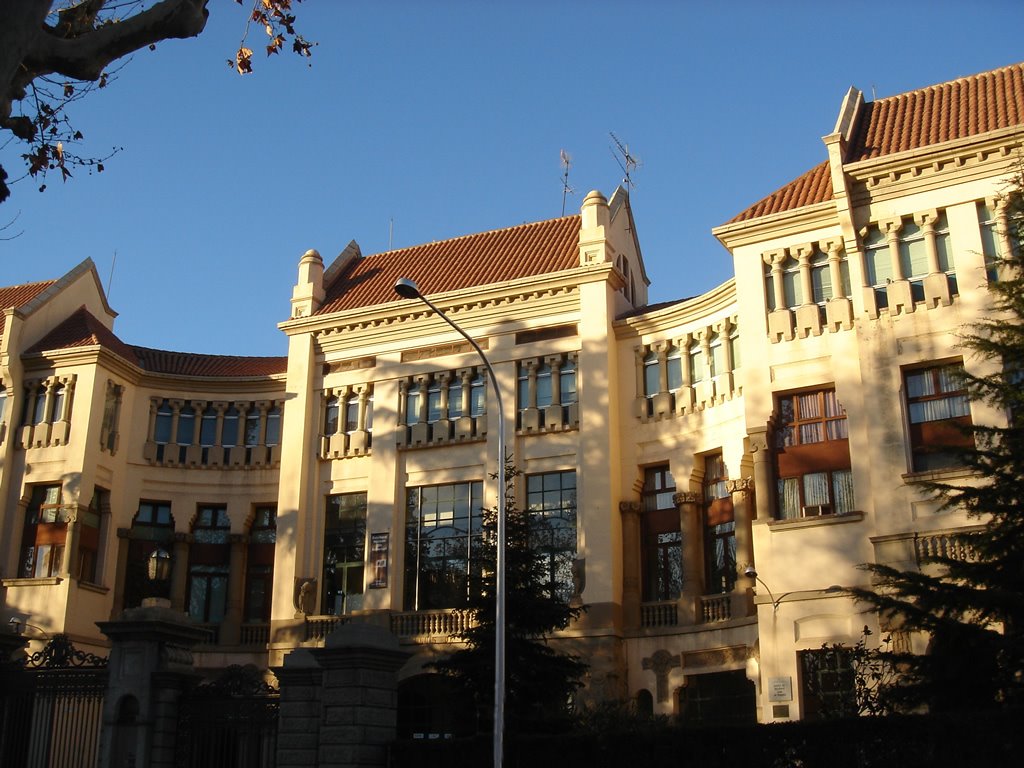Institut Lluís de Peguera de Manresa - (www.guiamanresa.com), Манреса