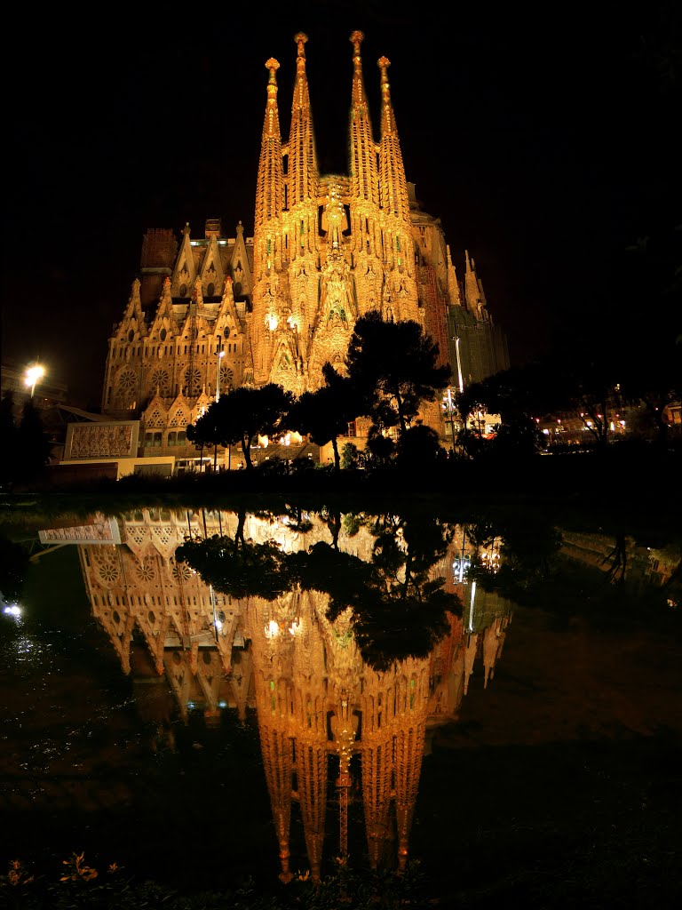 Sagrada Família, Plaça de Gaudí, Barcelona, Тарраса