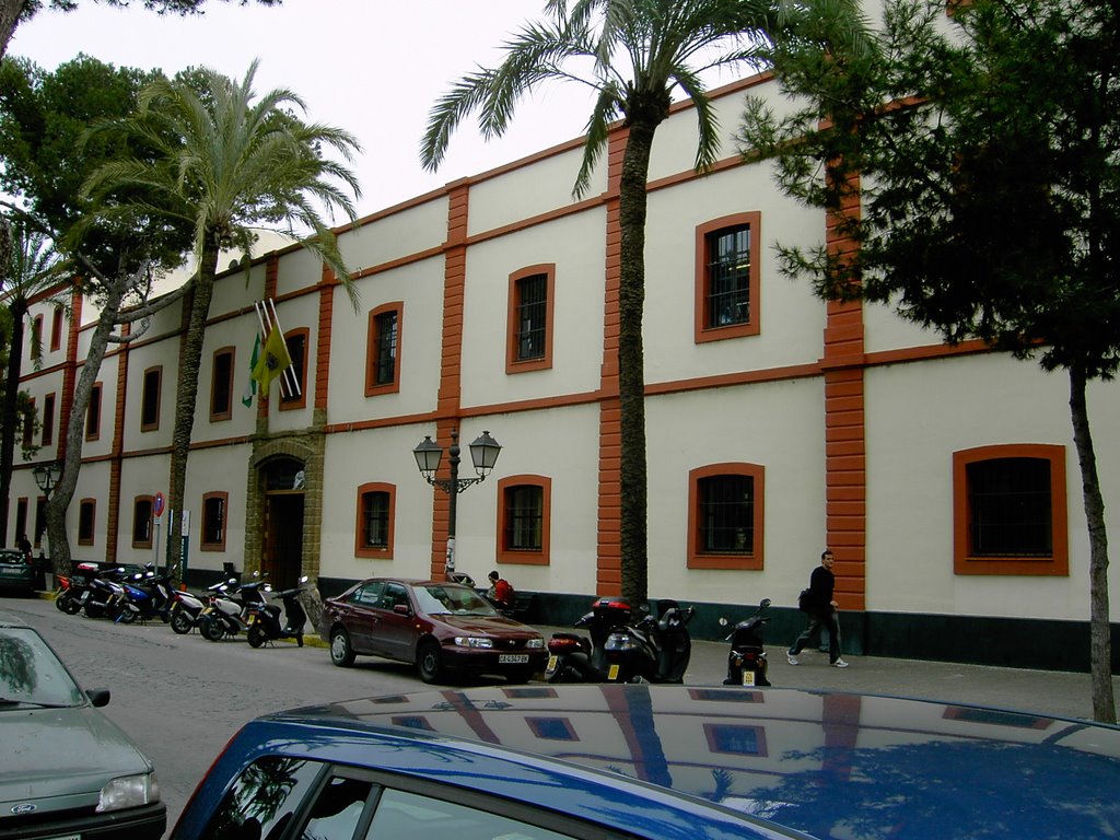 Cádiz; Facultad de Filosofia (antiguo Cuartel Artilleria), Алжекирас