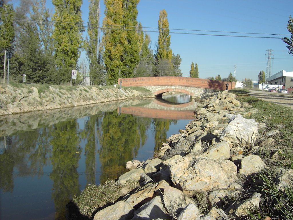 Puente sobre el Canal del Duero, Laguna de Duero- (Valladolid), Вальядолид