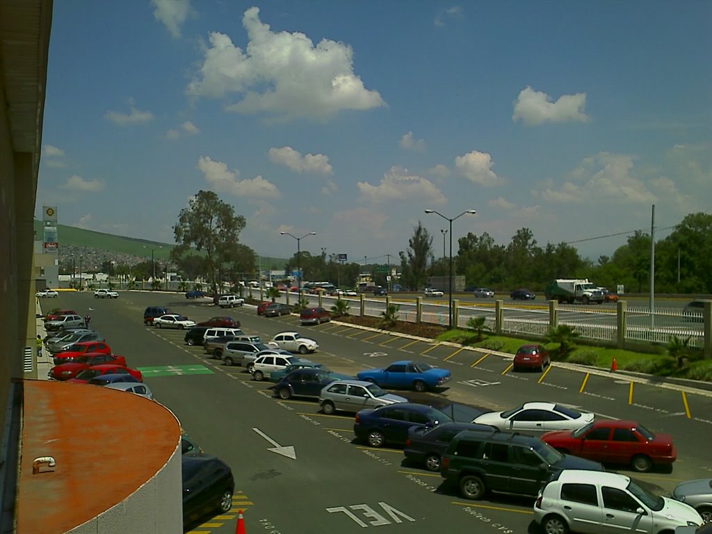 Estacionamiento Teletech y Periferico Sur, Santa Maria Tequepexpán, Tlaquepaque, Jalisco, Mexico., Гвадалахара