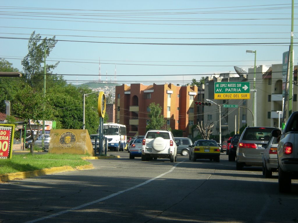 cruce Topacio - Ave. Cruz del Sur, Гвадалахара