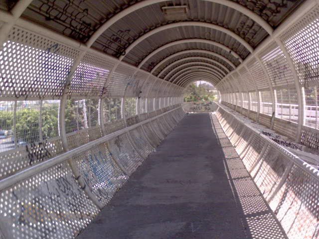 El puente peatonal, Гвадалахара