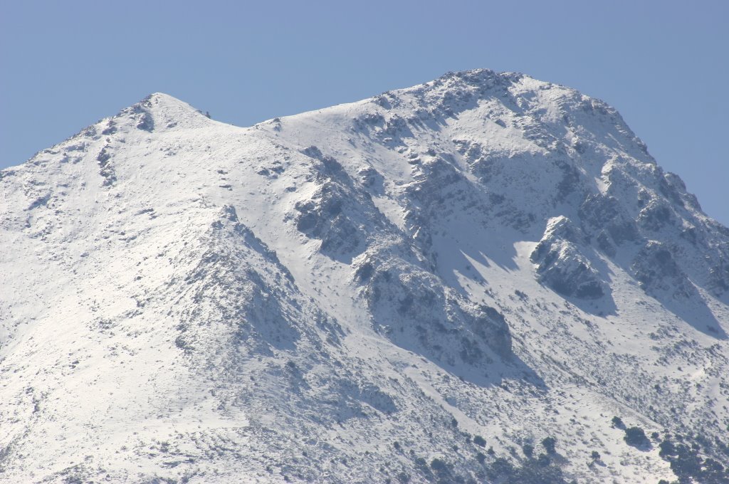 La Tiñosa a 1568 m. con nieve, Кордоба