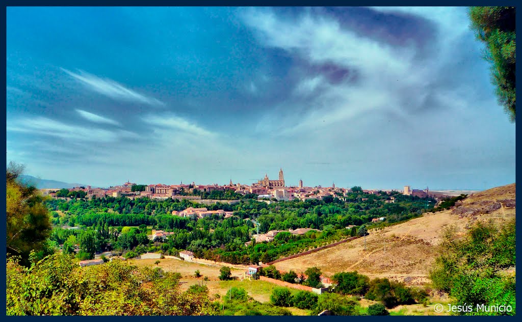 Toda Segovia en una sola foto (desde la carretra de Valladolid), Сеговия