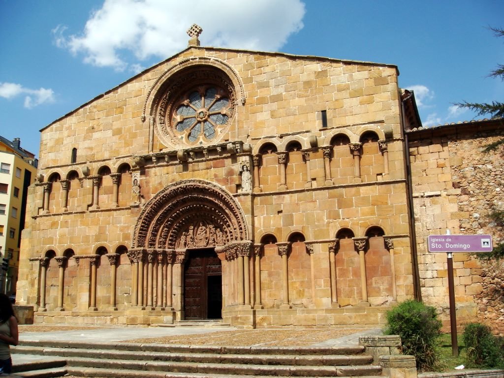 ESPAÑA Iglesia de Santo Domingo, Soria, Сория