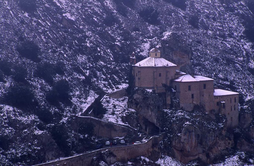 San Saturio nevado, visto desde El Castillo., Сория