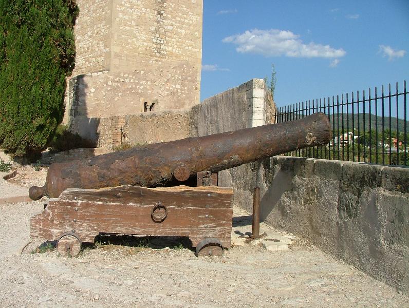 Cañón en la castillo de Tortosa, Тортоса