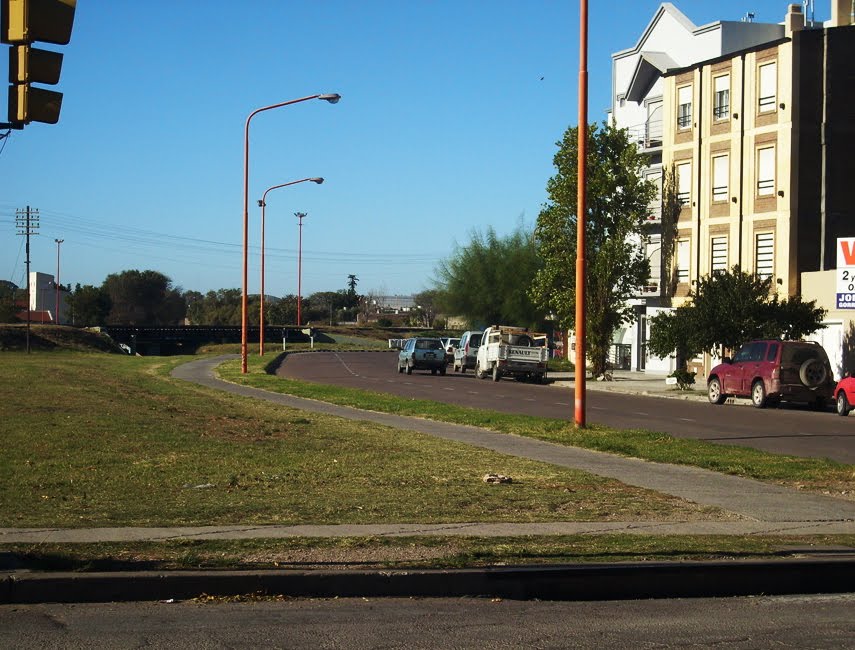 Calle Napostá, vista desde Calle Alsina, Байя-Бланка