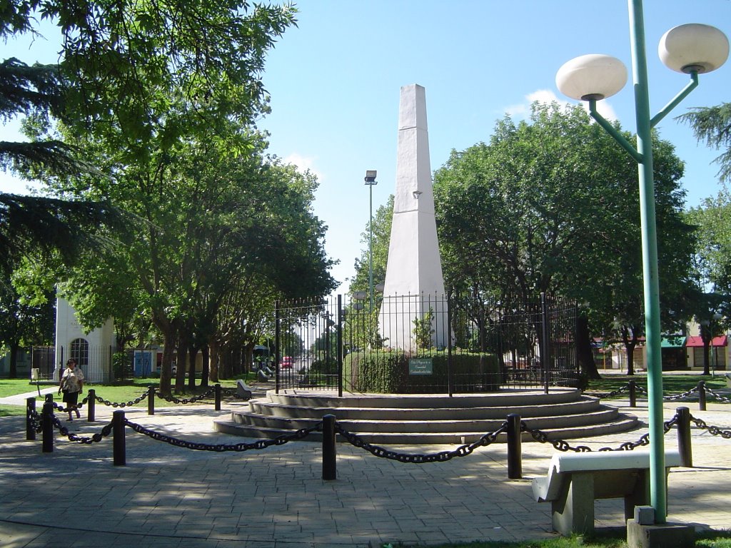 Monumento al inmigrante, Кампана