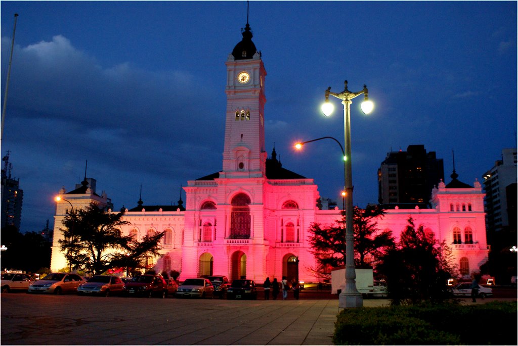 Palacio Municipal de La Plata de noche / Buenos Aires, Ла-Плата