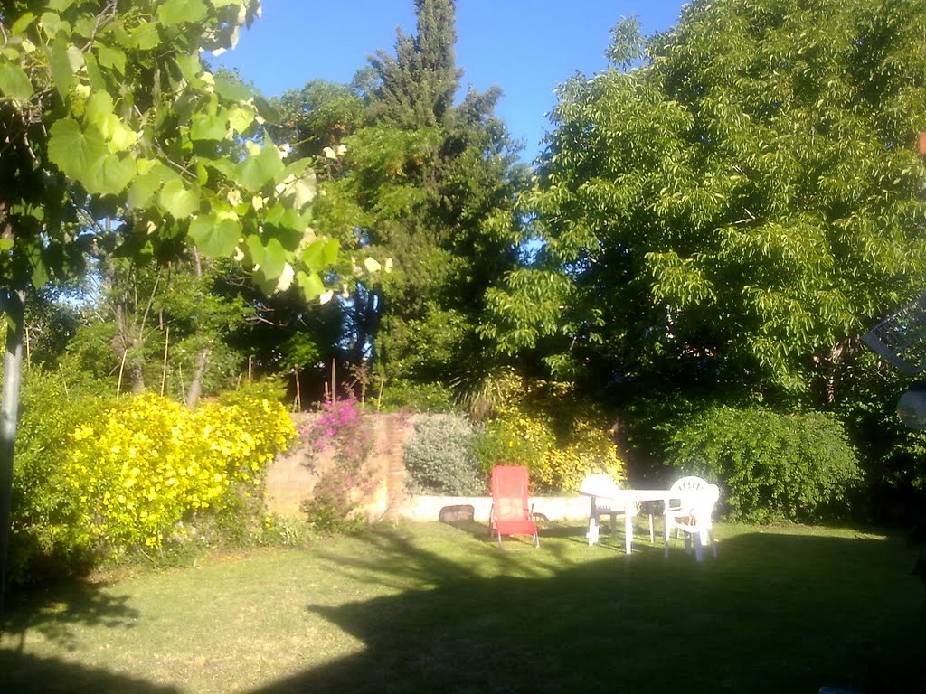 Jardin de mi casa en Bestoso 760, Мар-дель-Плата