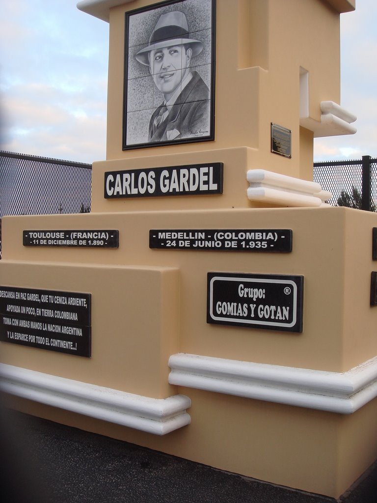Monumento a Carlos Gardel, Пунта-Альта