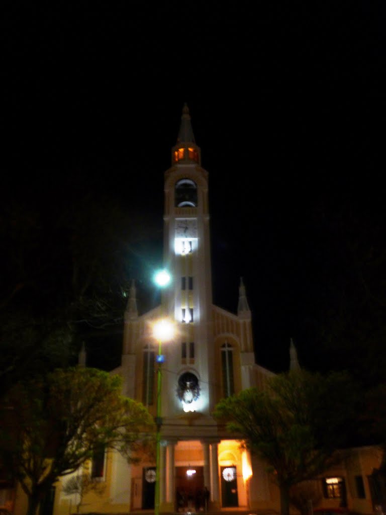 Iglesia de Punta Alta de noche, Пунта-Альта