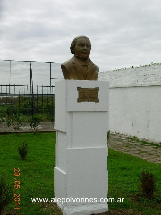 San Nicolas - Busto Rafael de Aguilar (alepolvorines), Сан-Николас