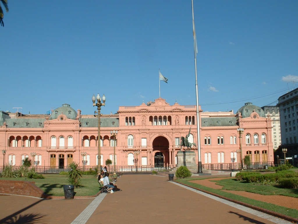 Argentina, Buenos Aires la Plaza de Moyo, le palais Présidentiel (casa rosada), Тандил