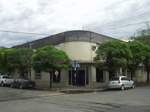 Clinica Hispano Argentina, Трес-Арройос