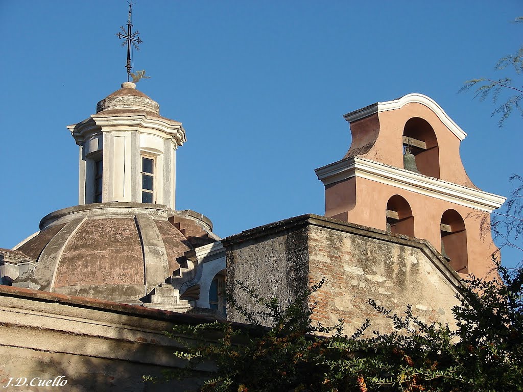 Cúpula y Campanario de Iglesia de la  Estancia Jesuítica de Alta Gracia – Córdoba, Альта-Грасия