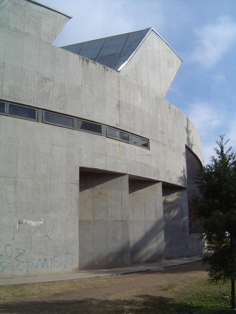 Cordoba National University - Faculty of Psychology, 2001 - Miguel Angel Roca Arch., Кордова