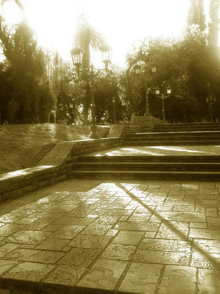 Plaza Farol Mendoza, Мендоза