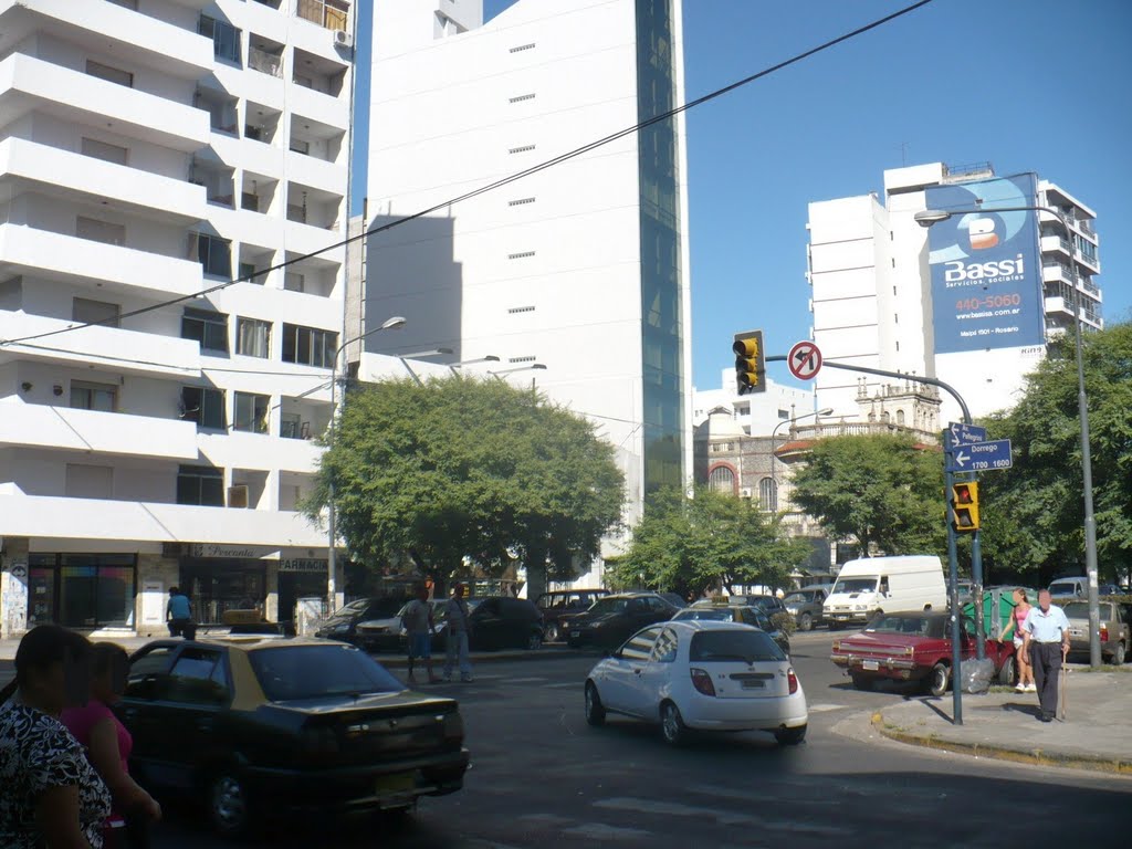 Avenida Pellegrini con Dorrego, Росарио