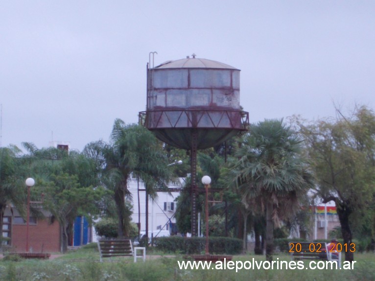 Estacion Tres Isletas - Tanque (www.alepolvorines.com.ar), Пресиденсиа-Рокуэ-Сенз