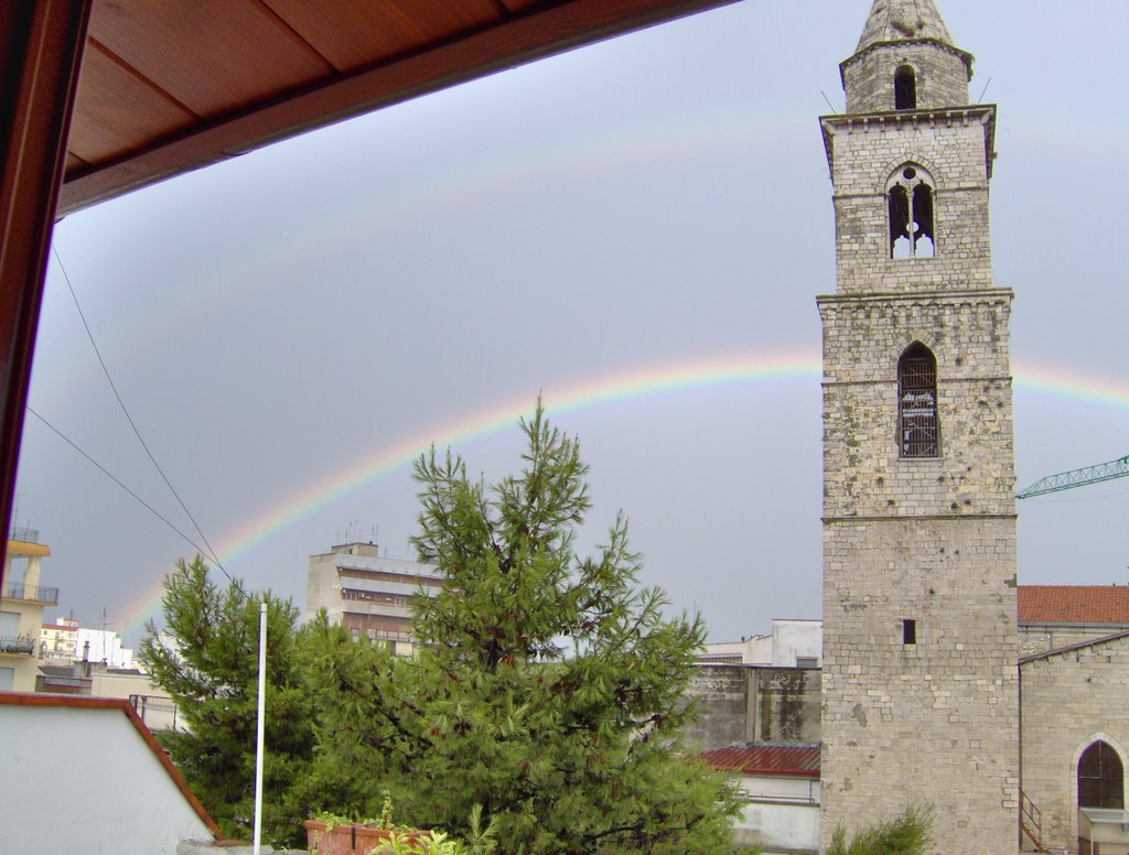 Santa Maria Assunta - cattedrale di Andria, arcobaleno, Андрия