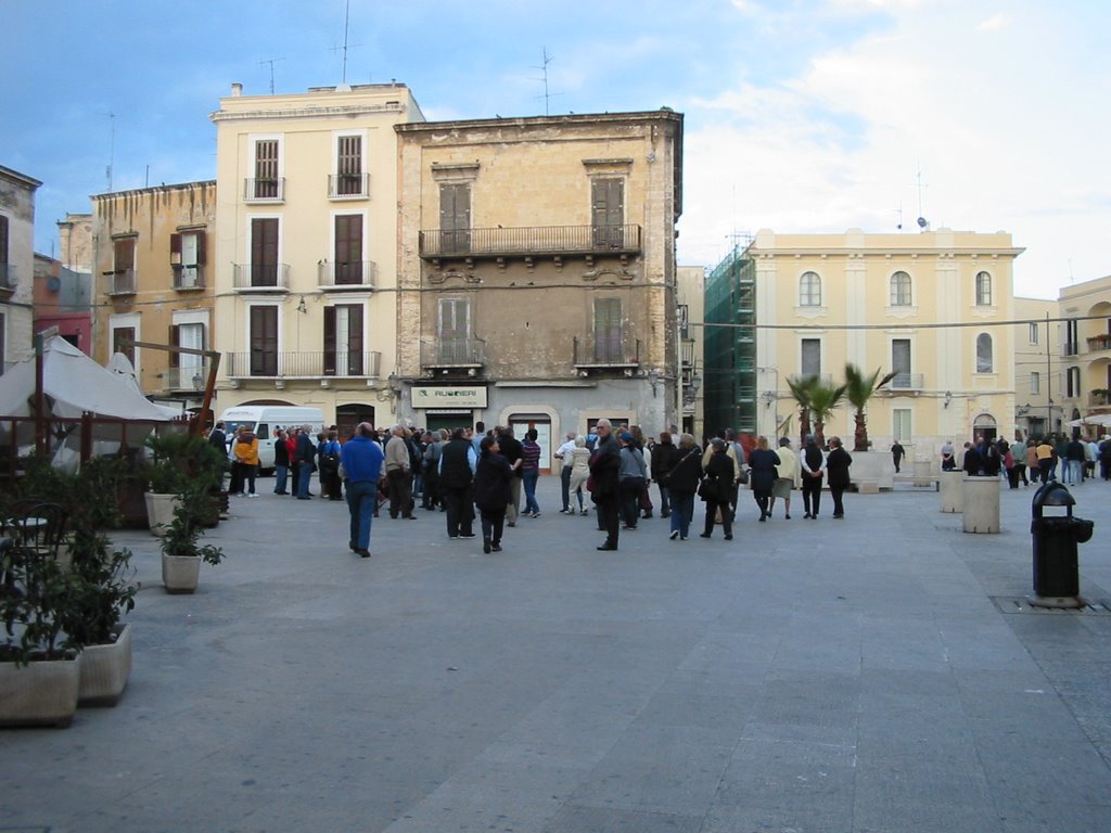 piazza Mercantile, Bari, Бари