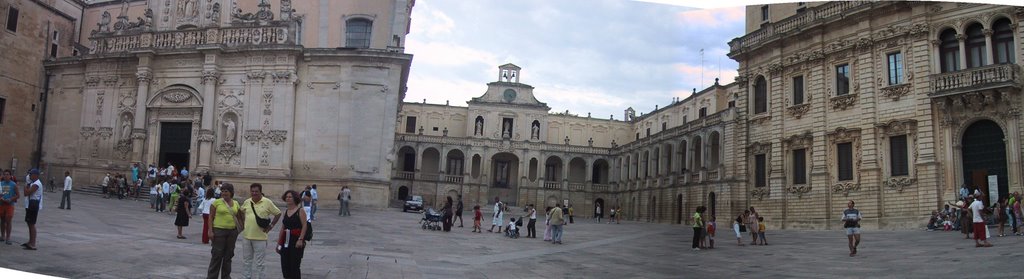 San Ligorio Place, Lecce, Лечче