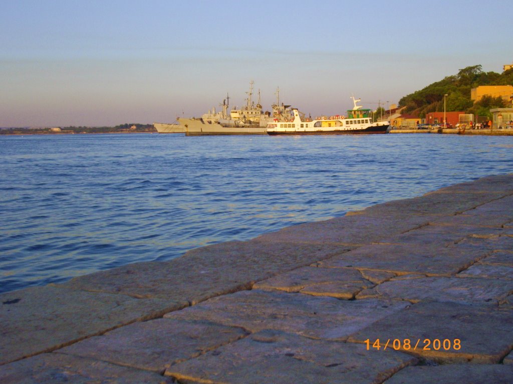 Taranto - mare piccolo - Porto Marina Militare, Таранто