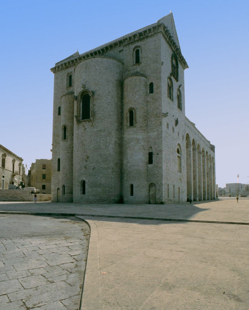 Duomo of Trani (1094-1180) - The apse ( Puglia - Italy ), Трани