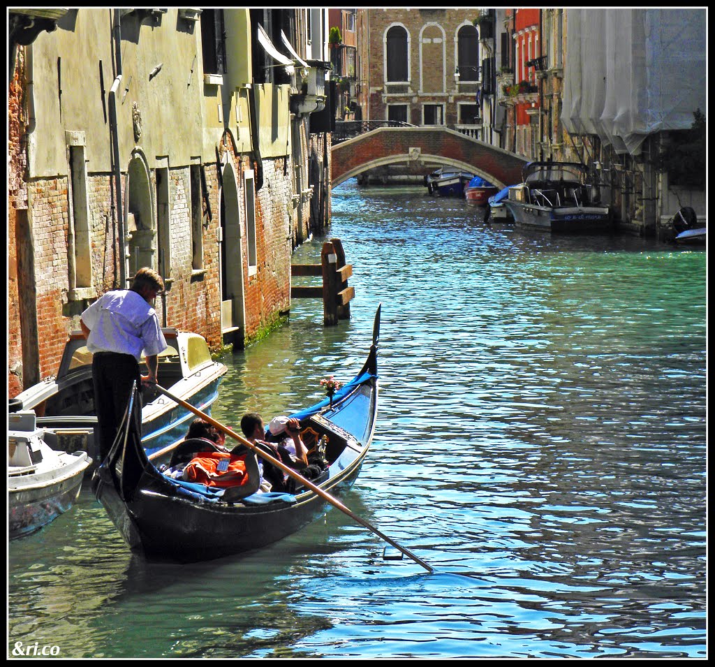 Venice, cruise on a gondola, Верона