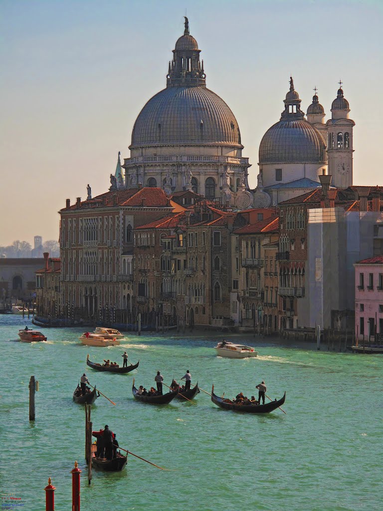 ITA Venezia Santa Maria della Salute (Canal Grande) from Ponte dell Accademia by KWOT {Subtitle: Like a Vinyldisc Cover of Preclassical Music ~ Viva Vivaldi by sotiris hartz & KWOT}, Верона