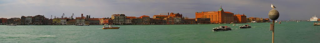 ITA Venezia Canale e Isola della Giudecca from Fondamenta Zattere Panorama by KWOT, Верона