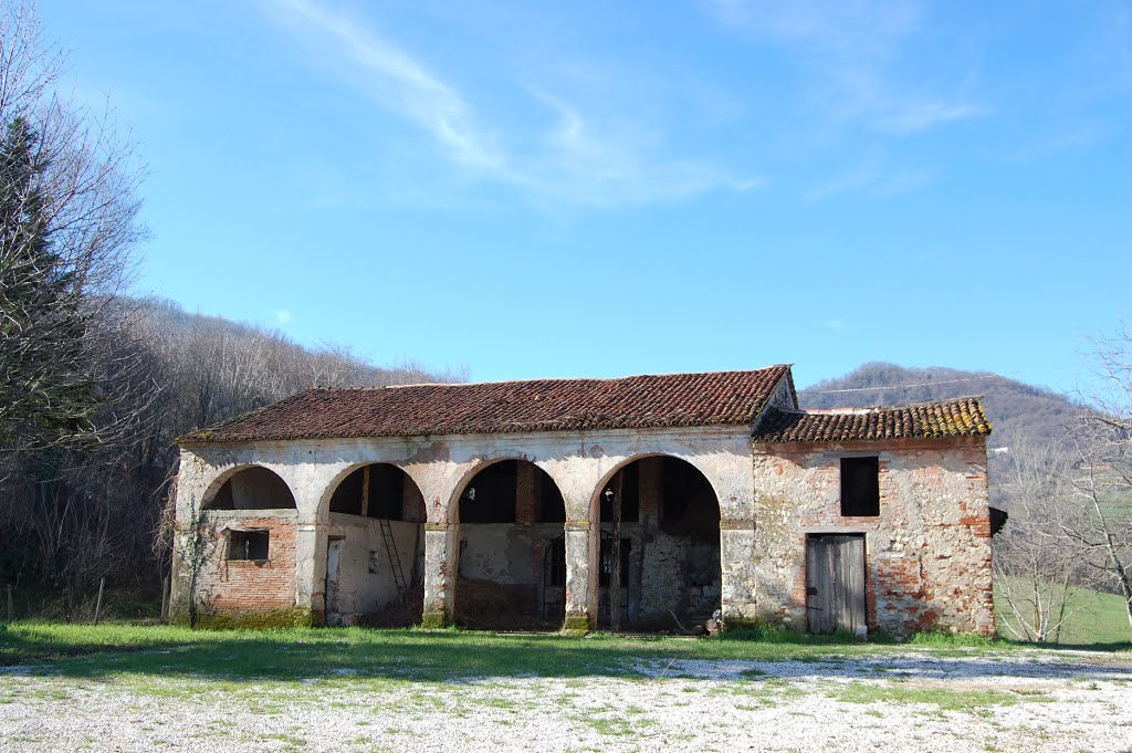 Casa Botesin. La stalla. Castelnovo di Isola Vicentina, VI. Italia, Виченца