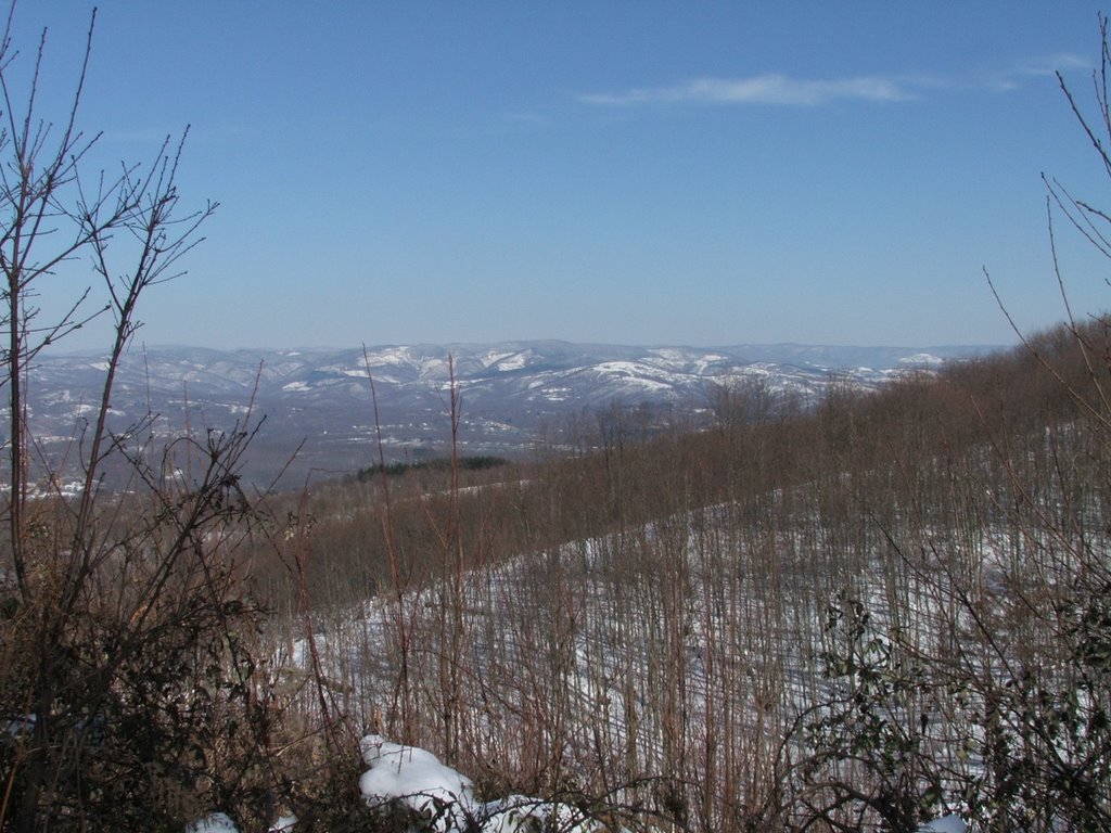 la valle di Soveria Mannelli, verso Carlopoli, Косенца