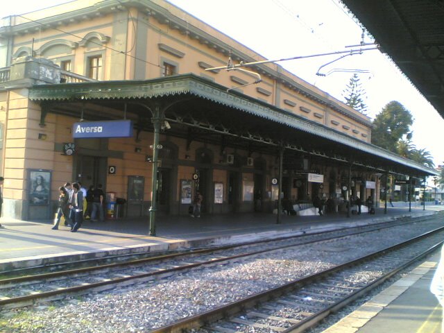 La stazione ferroviaria di Aversa, Аверса