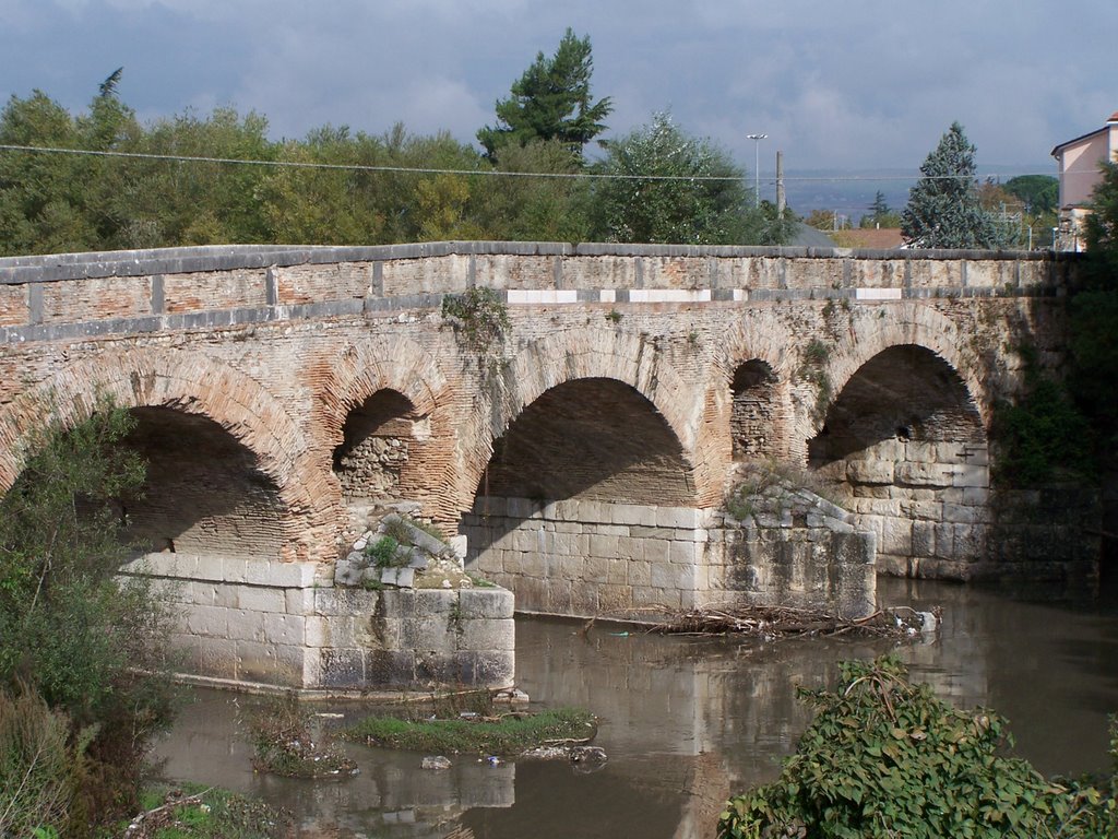 Benevento - Il Ponte Romano, Беневенто
