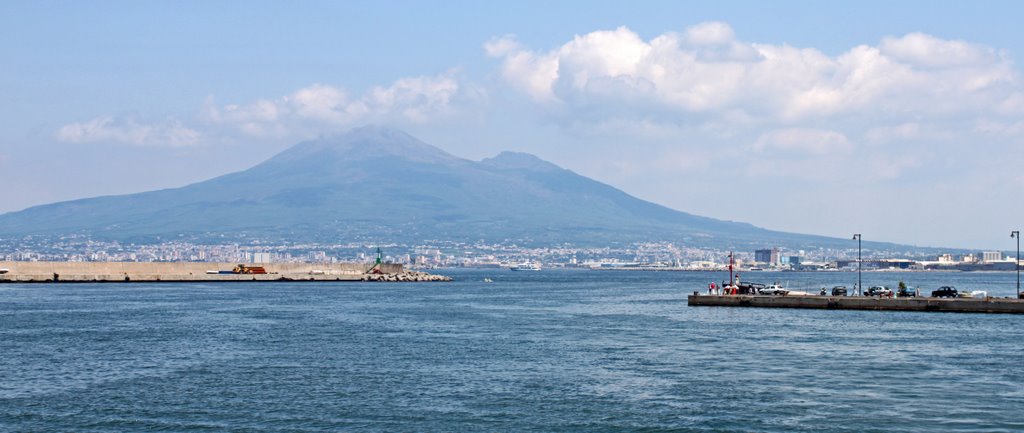 Vesuvio dal porto di Castellamare di Stabia, Кастелламмаре-ди-Стабия
