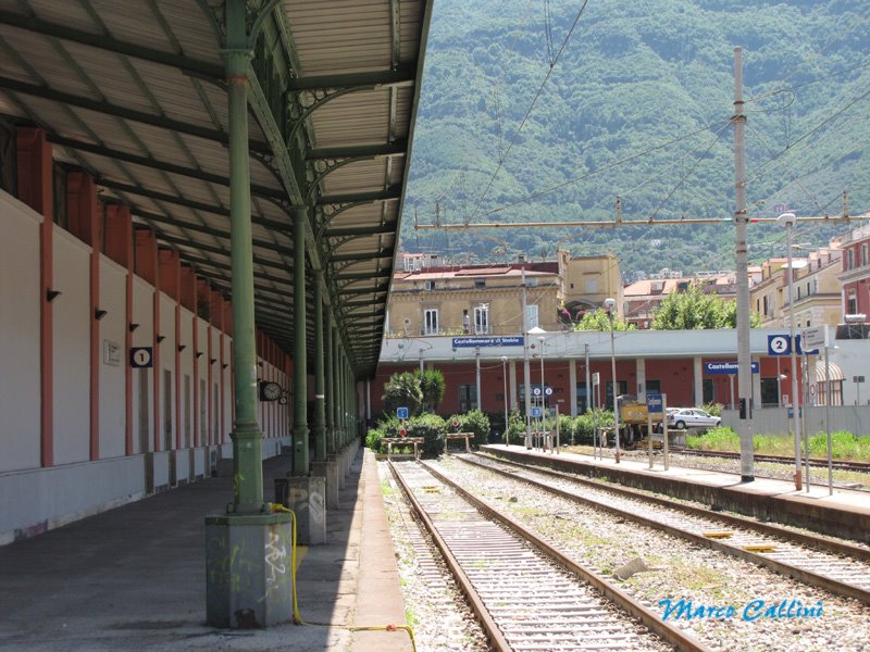 Stazione di Castellammare di Stabia (lato binari) MC2009, Кастелламмаре-ди-Стабия