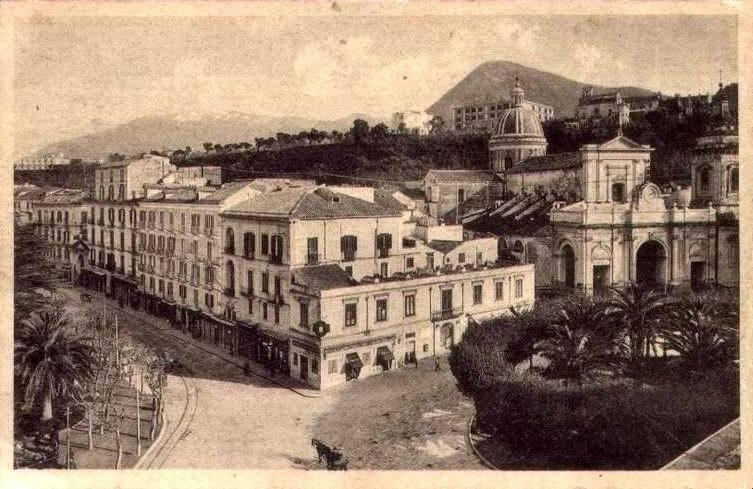 1936 - Piazza Duomo e via Mazzini, Кастелламмаре-ди-Стабия