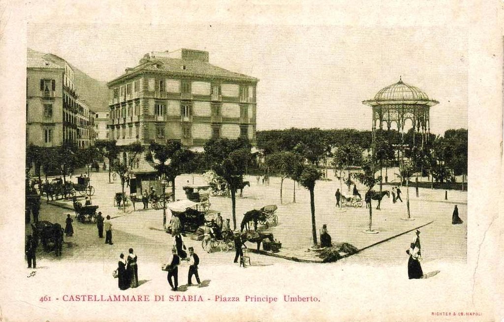 Piazzale in Piazza Principe Umberto, Кастелламмаре-ди-Стабия