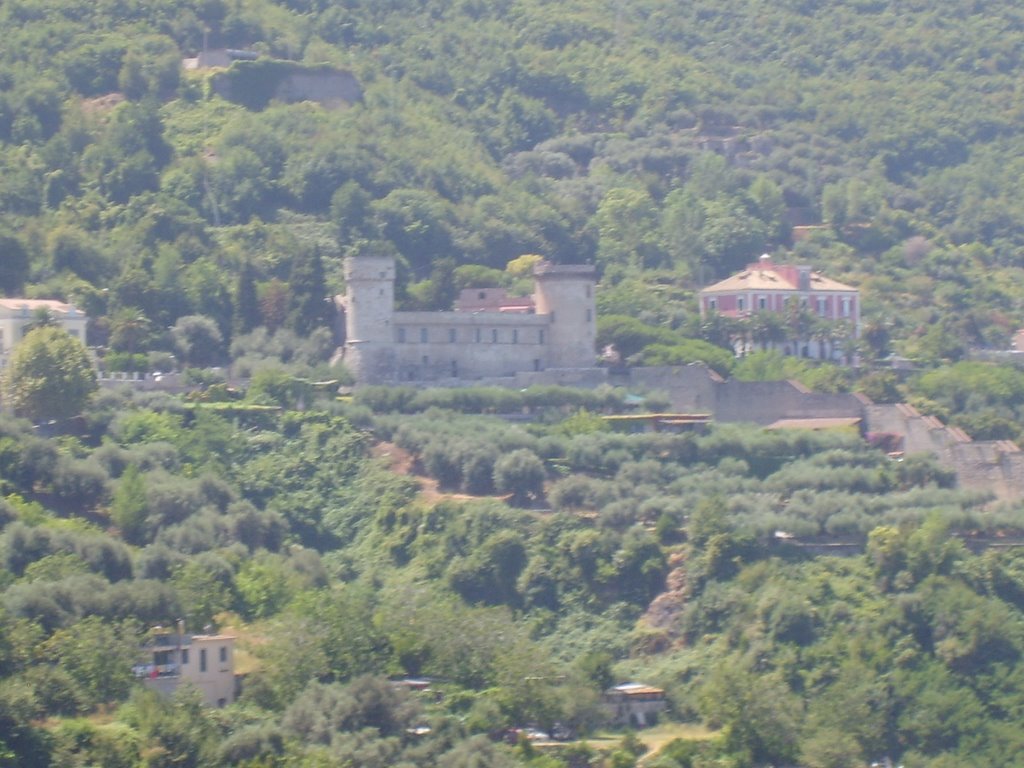 castello su ss145 castellamare, Кастелламмаре-ди-Стабия