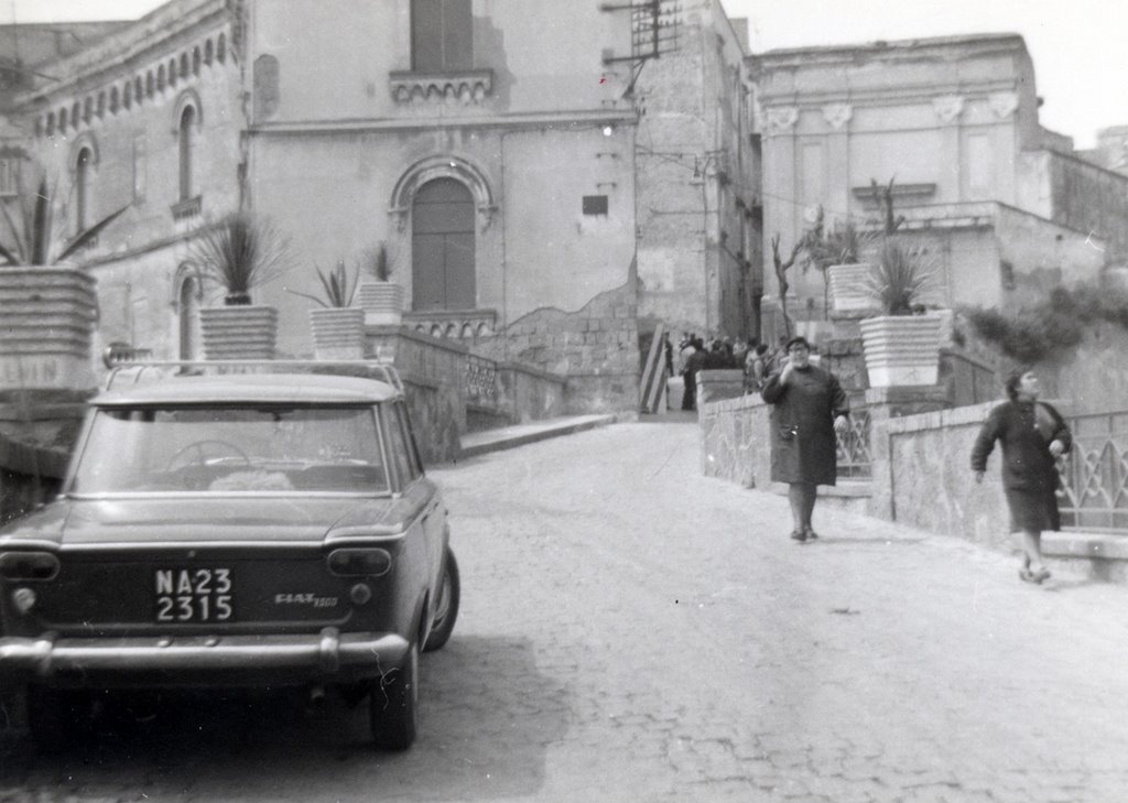 Rione Terra, ingresso marzo 1970, Поццуоли